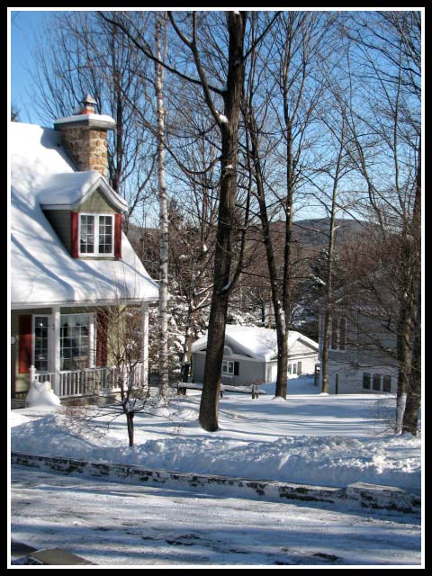 Casas nevadas en Canadá